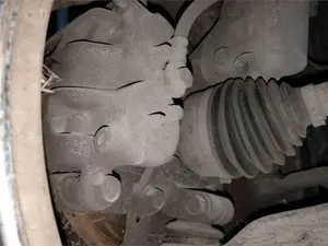 Foto de PINZA DE FRENO DELANTERA DERECHA MITSUBISHI GRANDIS (NA0W)