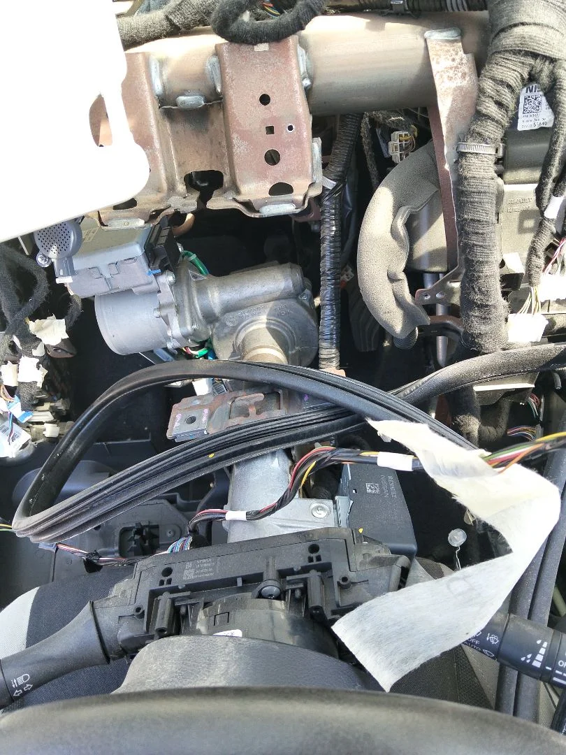 Foto de COLUMNA DIRECCION NISSAN MICRA (K14) 1.0 12V CAT (71 CV / 52 KW) referencia 488115FA2E