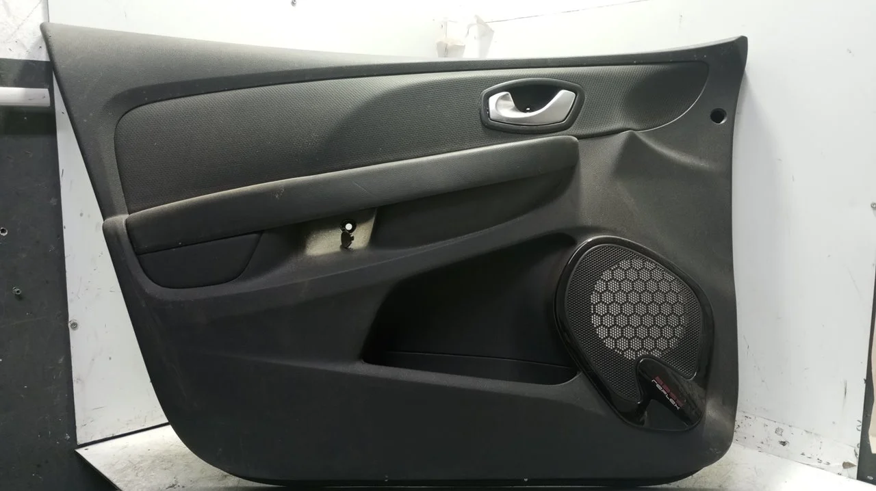 Foto de GUARNECIDO PUERTA DELANTERA IZQUIERDA RENAULT CLIO IV GRANDTOUR 0.9 Energy (90 CV / 66 KW) referencia 809010184R