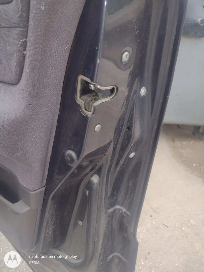 Foto de CERRADURA PUERTA DELANTERA DERECHA MERCEDES-BENZ CLASE A (BM 168) 1.6 CAT (102 CV / 75 KW)