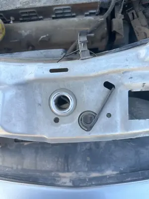 Foto de CERRADURA CAPO OPEL CORSA D 1.3 16V CDTI (75 CV / 55 KW) referencia 39082860 foto 21