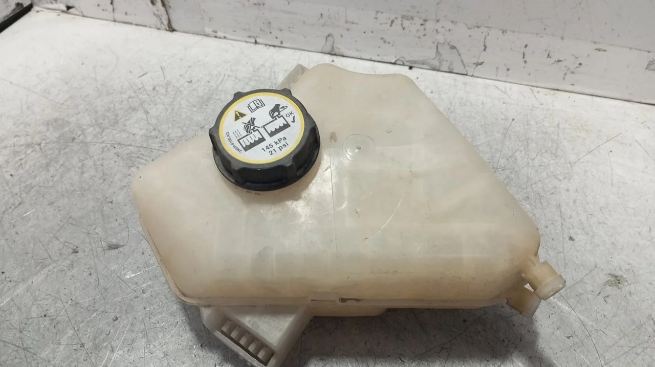 Foto de DEPOSITO EXPANSION FORD FIESTA (CNN) 1.5 TDCi CAT (75 CV / 55 KW) referencia 8V218K218