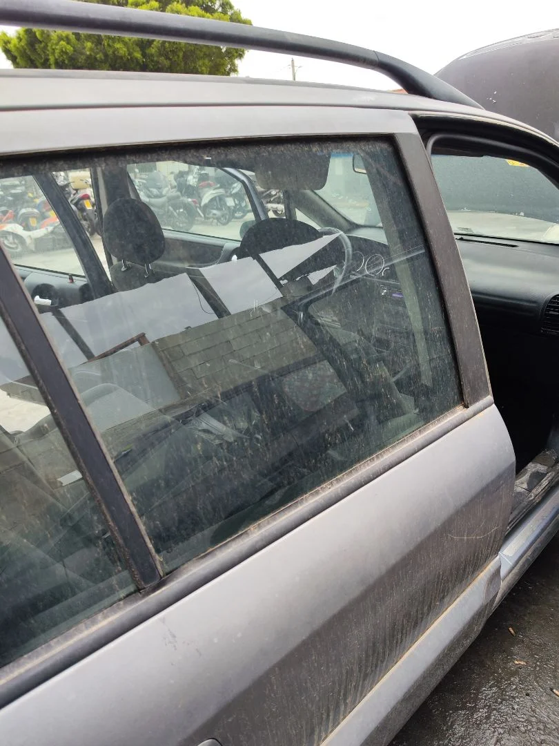 Foto de LUNA TRASERA DERECHA OPEL ZAFIRA A 2.0 DTI (101 CV / 74 KW)
