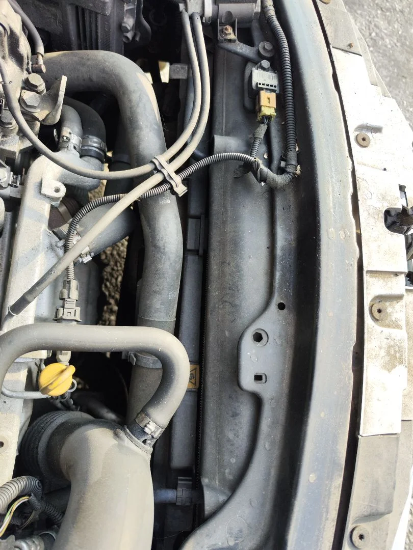 Foto de RADIADOR AGUA ALFA ROMEO 159 (140) 1.9 JTD (M) 16V CAT (150 CV / 110 KW)
