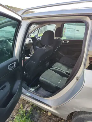 Foto de GOMAS CONTORNO PUERTA PEUGEOT 307 BREAK/ SW (S2) 2.0 16V HDi FAP CAT (RHR / DW10BTED4) (136 CV / 100 KW)