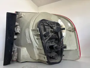 Foto de PILOTO TRASERO IZQUIERDO SIN MARCA SIN MODELO foto 3