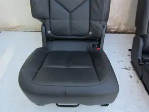 Foto de JUEGO ASIENTOS COMPLETO PORSCHE CAYENNE (TIPO 92A) referencia 918595102 foto 33
