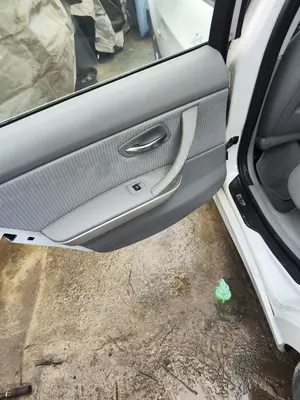 Foto de ELEVALUNAS TRASERO IZQUIERDO BMW SERIE 3 BERLINA (E90) 2.0 Turbodiesel CAT (143 CV / 105 KW)
