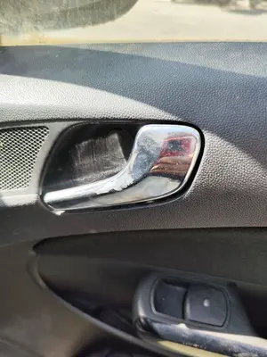 Foto de MANETA INTERIOR DELANTERA DERECHA OPEL CORSA D 1.3 16V CDTI (75 CV / 55 KW)