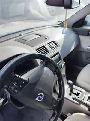 Foto de SALPICADERO VOLVO V50 FAMILIAR 2.0 Diesel CAT (136 CV / 100 KW) referencia 39889263 foto 2