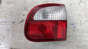 Foto de PILOTO TRASERO IZQUIERDO INTERIOR DAEWOO LANOS 1.5 CAT (86 CV / 63 KW)