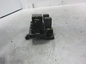 Foto de CAJA RELES / FUSIBLES HYUNDAI ACCENT (MC) 1.5 CRDi CAT (110 CV / 81 KW) referencia 9118825100 foto 3