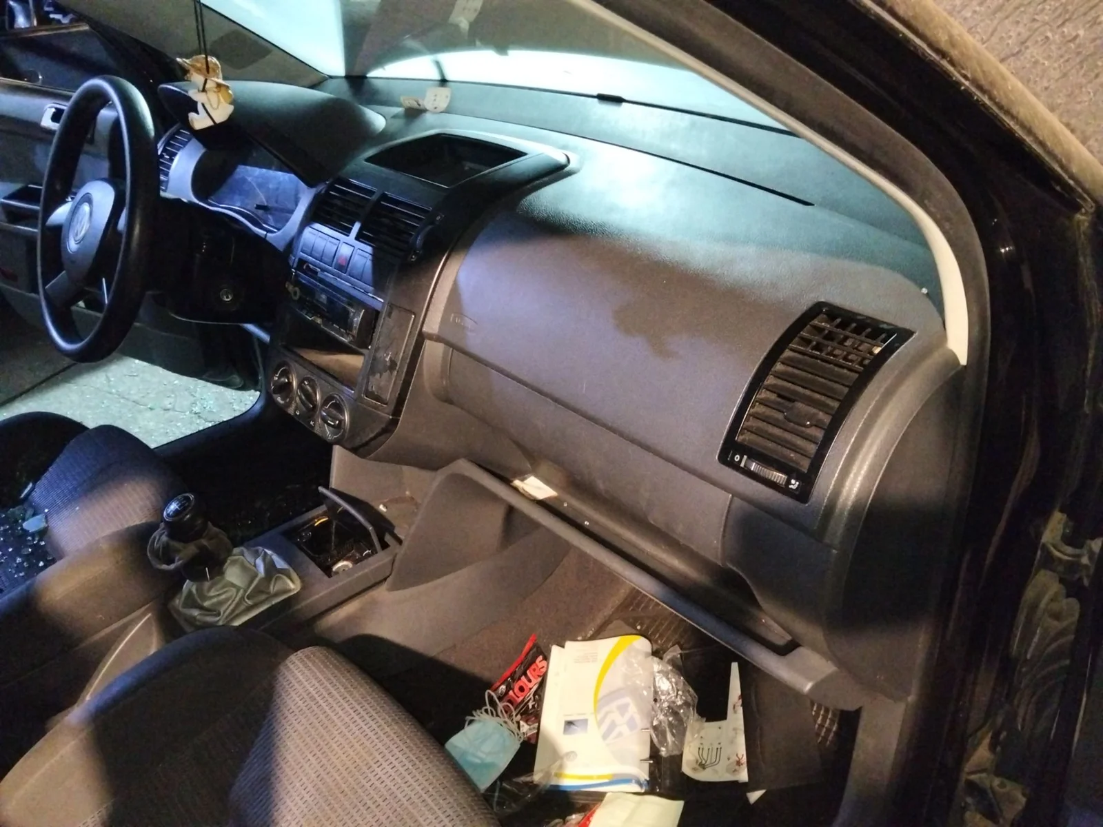 Foto de SALPICADERO VOLKSWAGEN POLO IV (9N1)