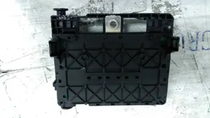 Foto de CAJA RELES / FUSIBLES CITROEN C5 BERLINA 2.0 16V CAT (RFN / EW10J4) (136 CV / 100 KW) referencia 9641257980 foto 2