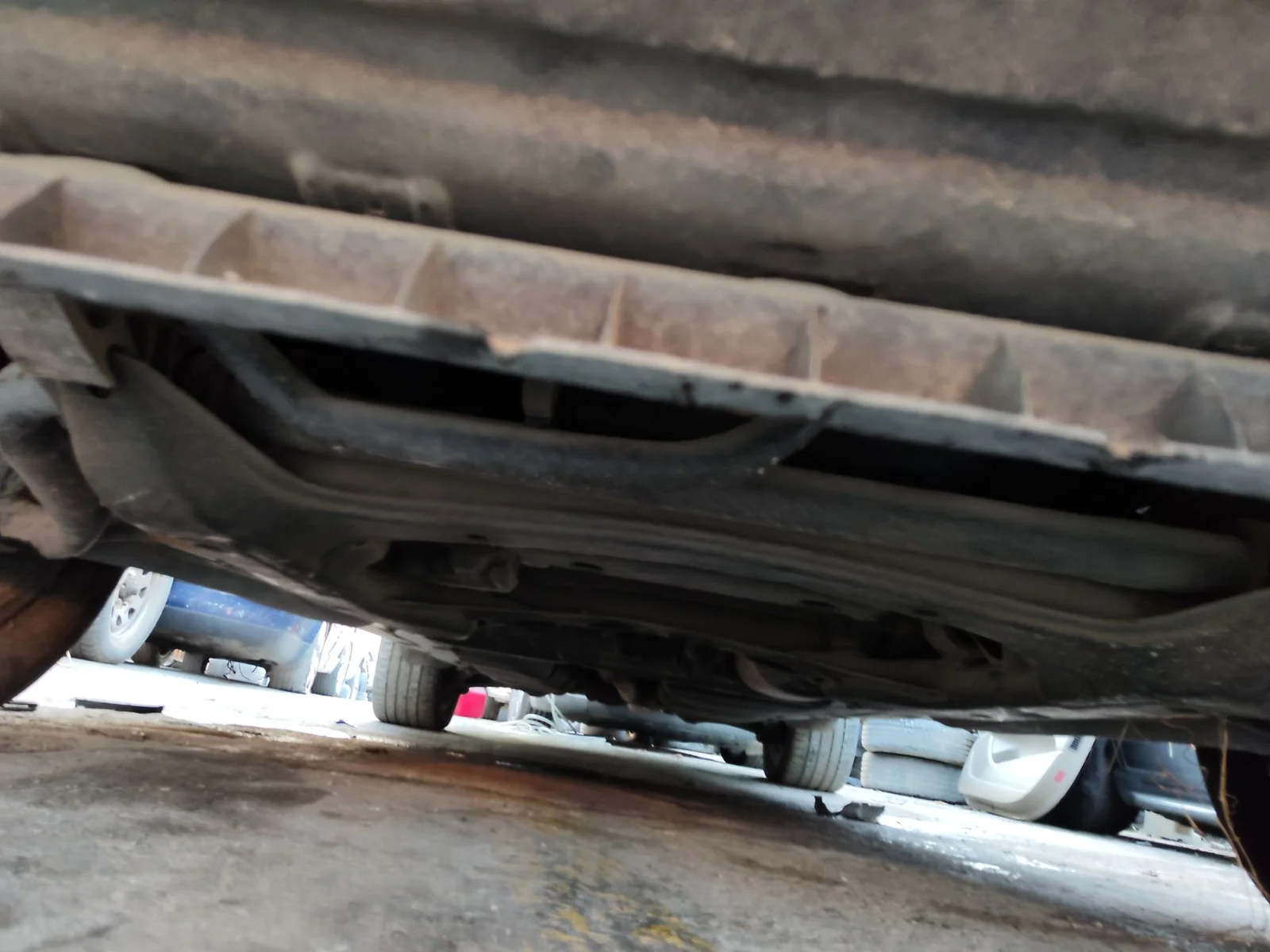 Foto de TRANSMISION CENTRAL AUDI Q7 (4L) 3.0 V6 24V TDI (233 CV / 171 KW)