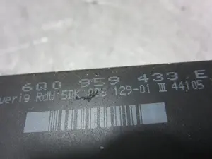 Foto de MODULO ELECTRONICO SEAT IBIZA (6L1) 1.4 TDI CAT (BNM) (69 CV / 51 KW) referencia 6Q0959433E foto 4