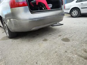Foto de PARAGOLPES TRASERO AUDI A6 BERLINA (4B2) 2.4 V6 30V (165 CV / 121 KW)