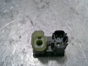 Foto de INTERRUPTOR FORD MONDEO BERLINA (GE) 2.0 16V DI TD CAT (116 CV / 85 KW) referencia D3L0A foto 2