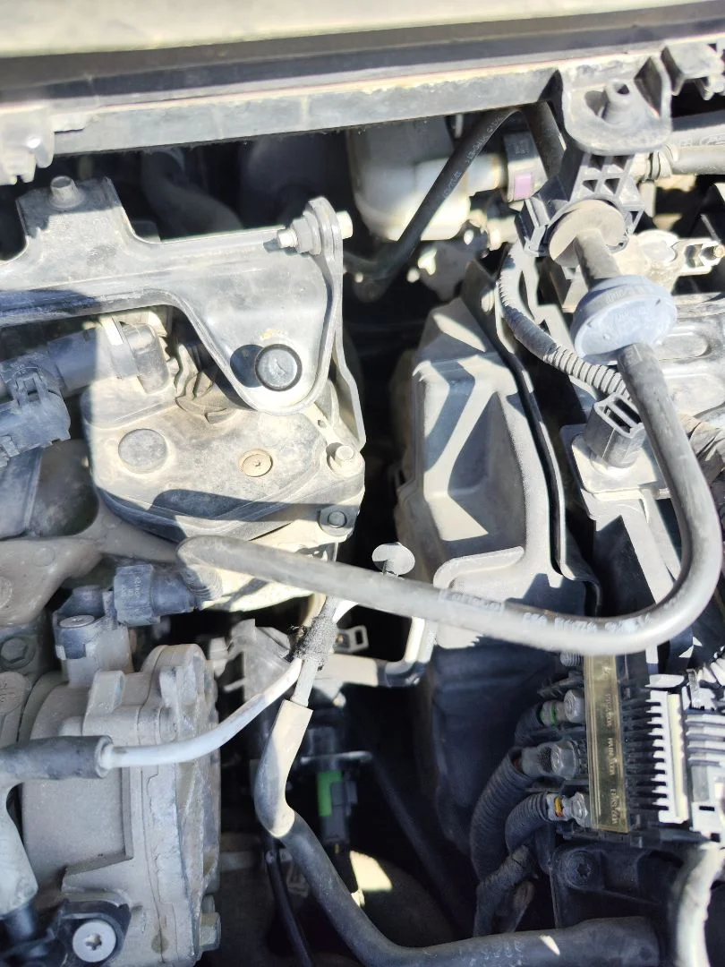 Foto de VALVULA AIRE ADICIONAL FORD FIESTA (CNN) 1.5 TDCi CAT (75 CV / 55 KW) referencia 1785236