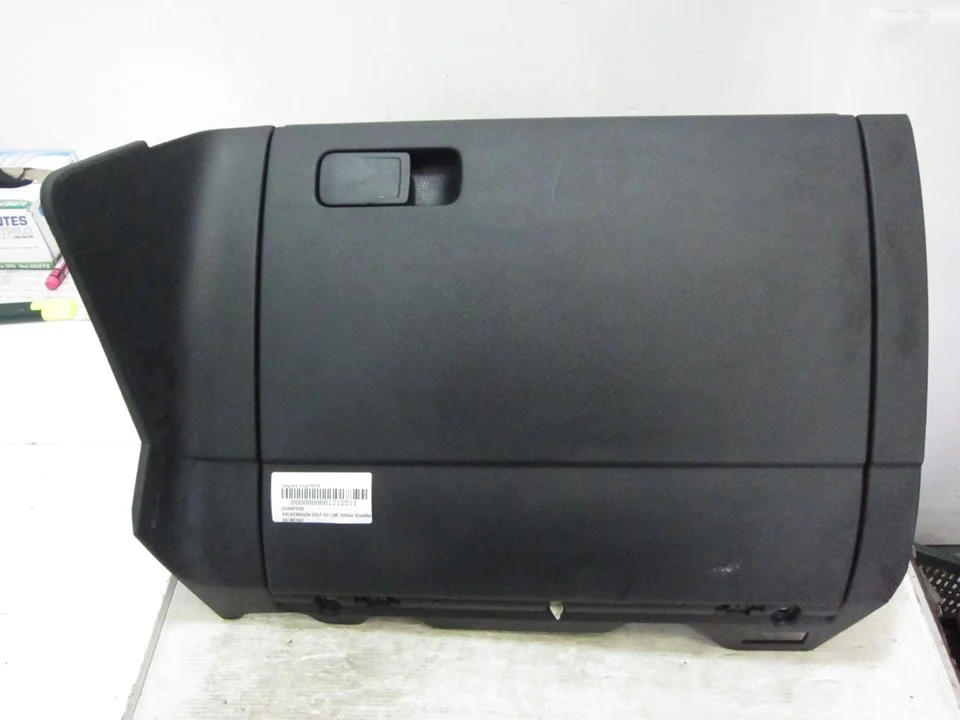 Foto de GUANTERA VOLKSWAGEN GOLF VII BERLINA (BQ1/BE2) 1.6 TDI (116 CV / 85 KW) referencia 5G1857097