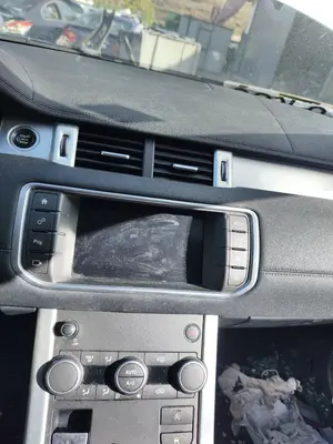 Foto de SISTEMA AUDIO / RADIO CD LAND ROVER RANGE ROVER EVOQUE 2.0 Td4 CAT (150 CV / 110 KW)