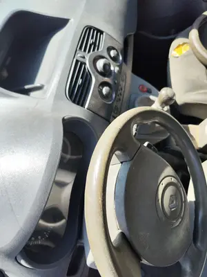 Foto de VOLANTE RENAULT KANGOO II (F/KW0) 1.5 dCi Diesel CAT (86 CV / 63 KW) referencia 8200657441 foto 2