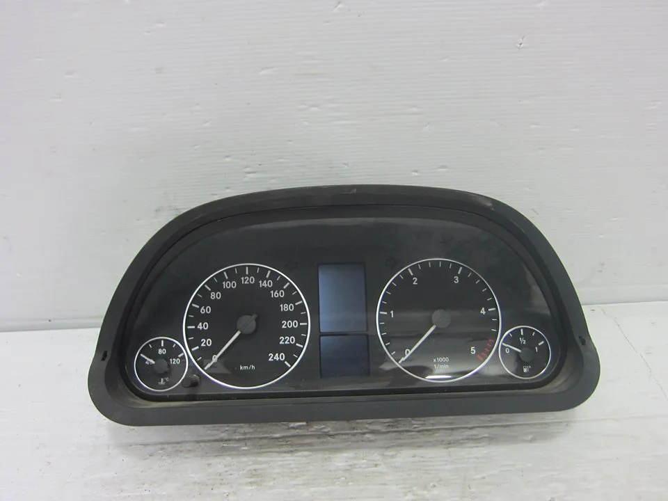 Foto de CUADRO INSTRUMENTOS MERCEDES-BENZ CLASE A (BM 169) 2.0 CDI CAT (82 CV / 60 KW) referencia A1695409548