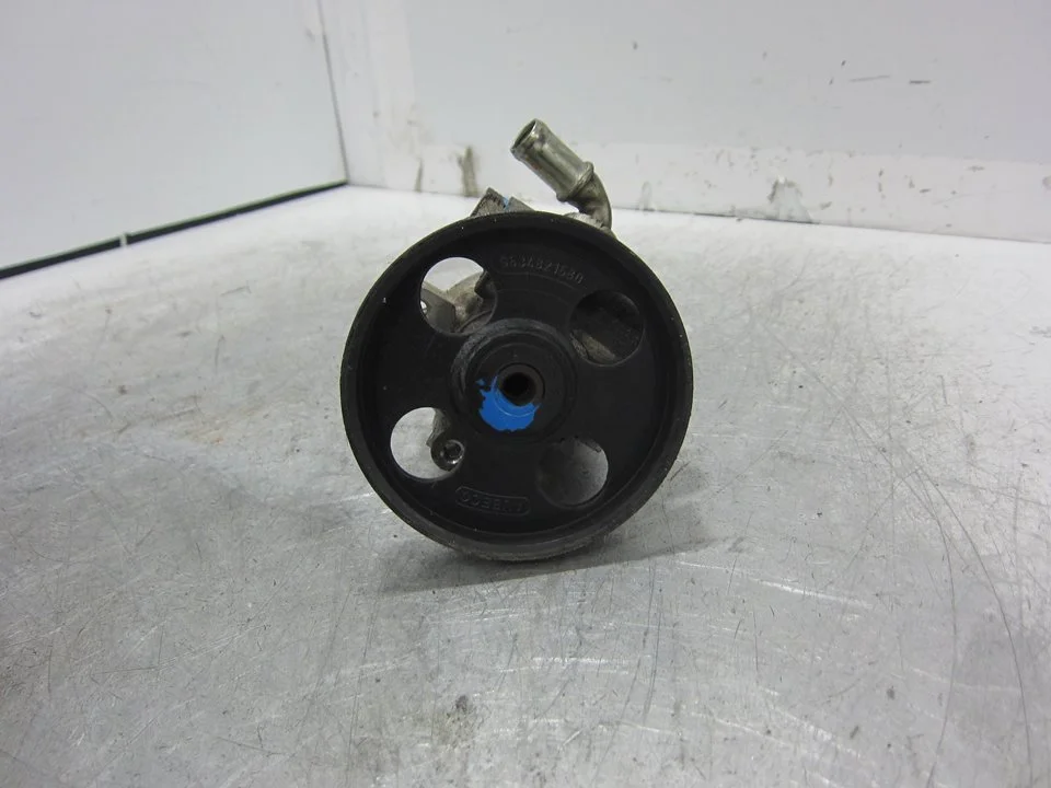 Foto de BOMBA DIRECCION PEUGEOT 306 3/5 PT. / 4 PT. (S2) referencia 9636070380
