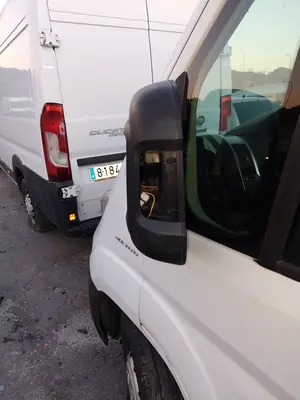 Foto de RETROVISOR IZQUIERDO FIAT DUCATO 3 MAXI FURGÓN TS 35 (295) 2.3 JTD CAT (131 CV / 96 KW) referencia 041044 foto 3