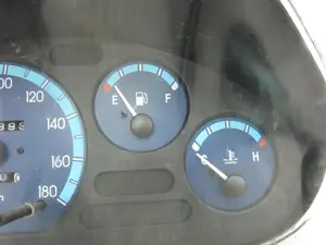 Foto de CUADRO INSTRUMENTOS CHEVROLET MATIZ (2004) 0.8 CAT (52 CV / 38 KW) referencia 96566387 foto 5