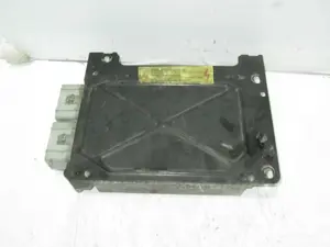 Foto de CENTRALITA MOTOR UCE CHRYSLER PT CRUISER 2.0 16V CAT (141 CV / 104 KW) referencia 04745860 foto 2