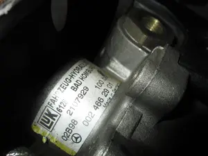 Foto de BOMBA DIRECCION MERCEDES-BENZ SLK (BM 170) ROADSTER referencia 0024662901 foto 4