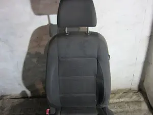 Foto de ASIENTO DELANTERO IZQUIERDO VOLKSWAGEN TOURAN (1T2) 1.9 TDI (105 CV / 77 KW) referencia 1K4881105ME foto 3