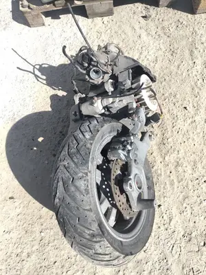 Foto de MOTOR COMPLETO KYMCO LIKE 125 125 cm3 - 7.0 kW (10 CV / 7 KW) foto 4