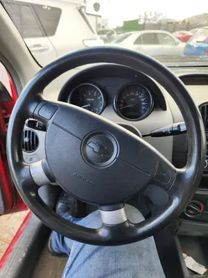 Foto de VOLANTE CHEVROLET KALOS 1.2 CAT (72 CV / 53 KW)