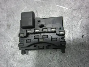 Foto de SENSOR ANGULO DE GIRO SEAT LEON (1P1) 1.9 TDI (105 CV / 77 KW) referencia 1K0959654 foto 2