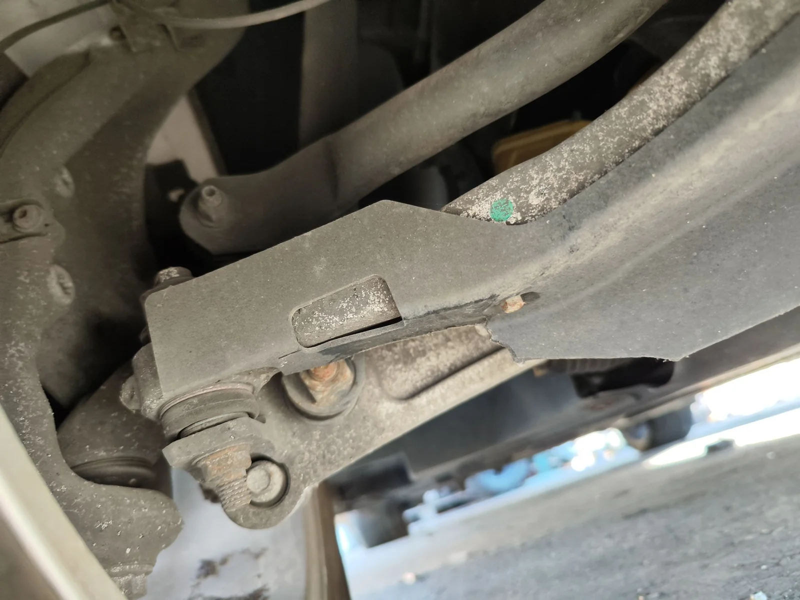 Foto de BRAZO SUSPENSION DELANTERO DERECHO JAGUAR XE 2.0 Turbo CAT (200 CV / 147 KW)