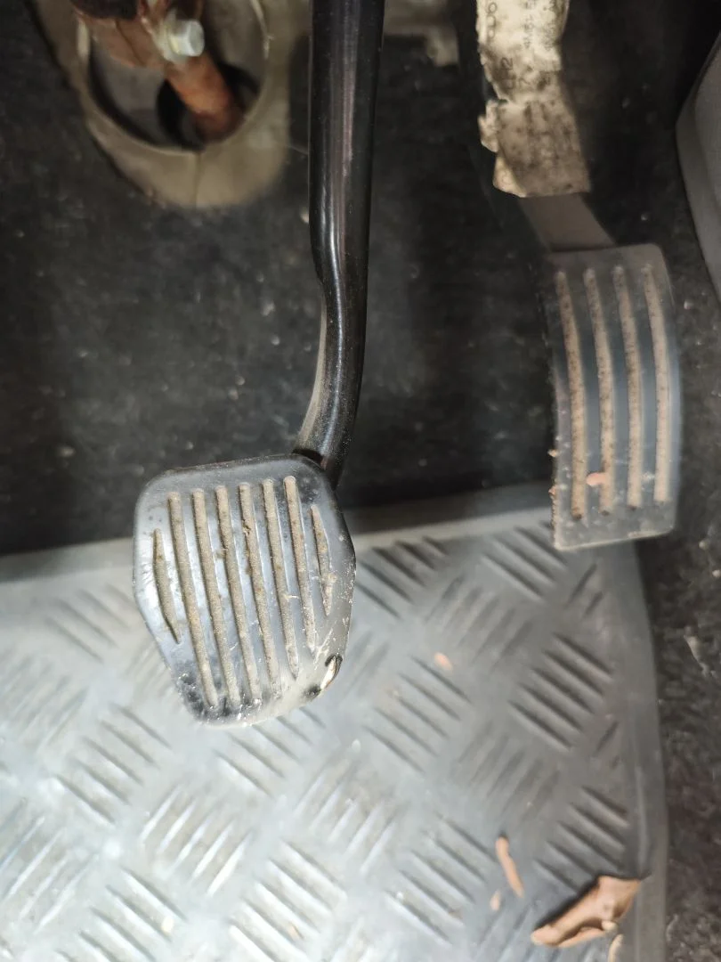 Foto de PEDAL FRENO FORD FOCUS BERLINA (CAP) 1.6 TDCi CAT (90 CV / 66 KW)