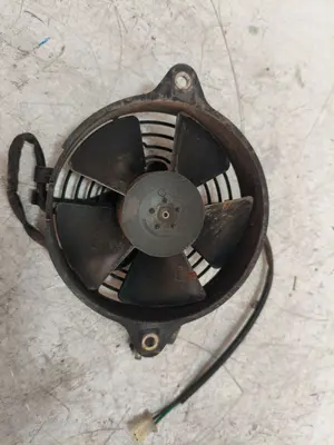 Foto de ELECTROVENTILADOR HONDA FES /SH /SES /DYLAN /PS 125 125 cm3 - 10 kW G-CAT (14 CV / 10 KW) referencia VA41A102 foto 2