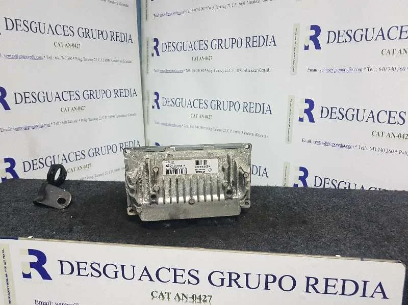 Foto de CENTRALITA MOTOR UCE RENAULT CLIO III referencia 8200950229