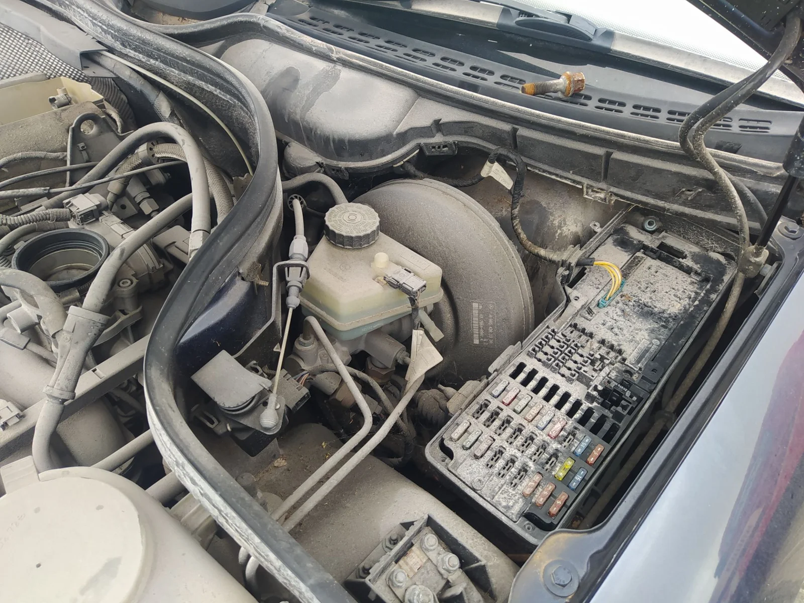 Foto de CENTRALITA MOTOR UCE MERCEDES-BENZ CLK (BM 208) CABRIO 2.0 16V CAT (136 CV / 100 KW) referencia A0285457132