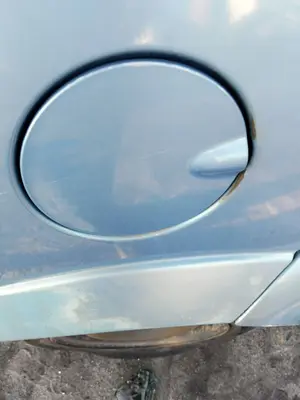 Foto de TAPA EXTERIOR COMBUSTIBLE CITROEN C3 1.4 HDi (68 CV / 50 KW)