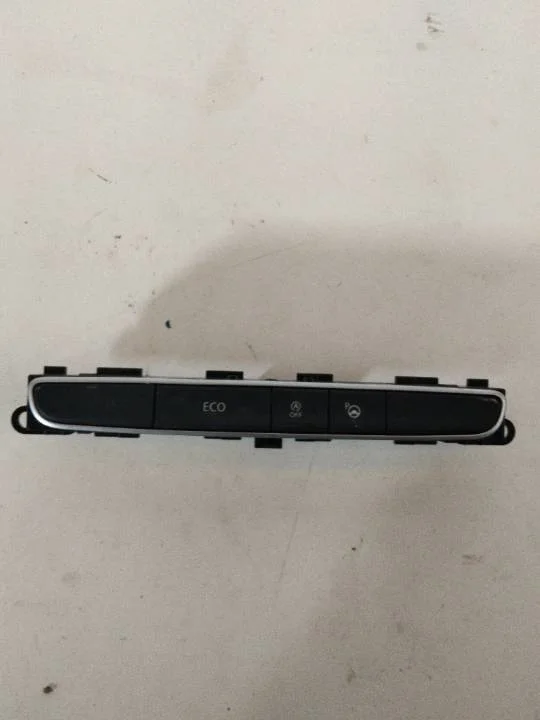 Foto de INTERRUPTOR RENAULT MEGANE IV BERLINA 5P