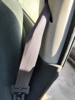 Foto de PRETENSOR AIRBAG IZQUIERDO VOLVO S40 BERLINA 1.6 CAT (109 CV / 80 KW)