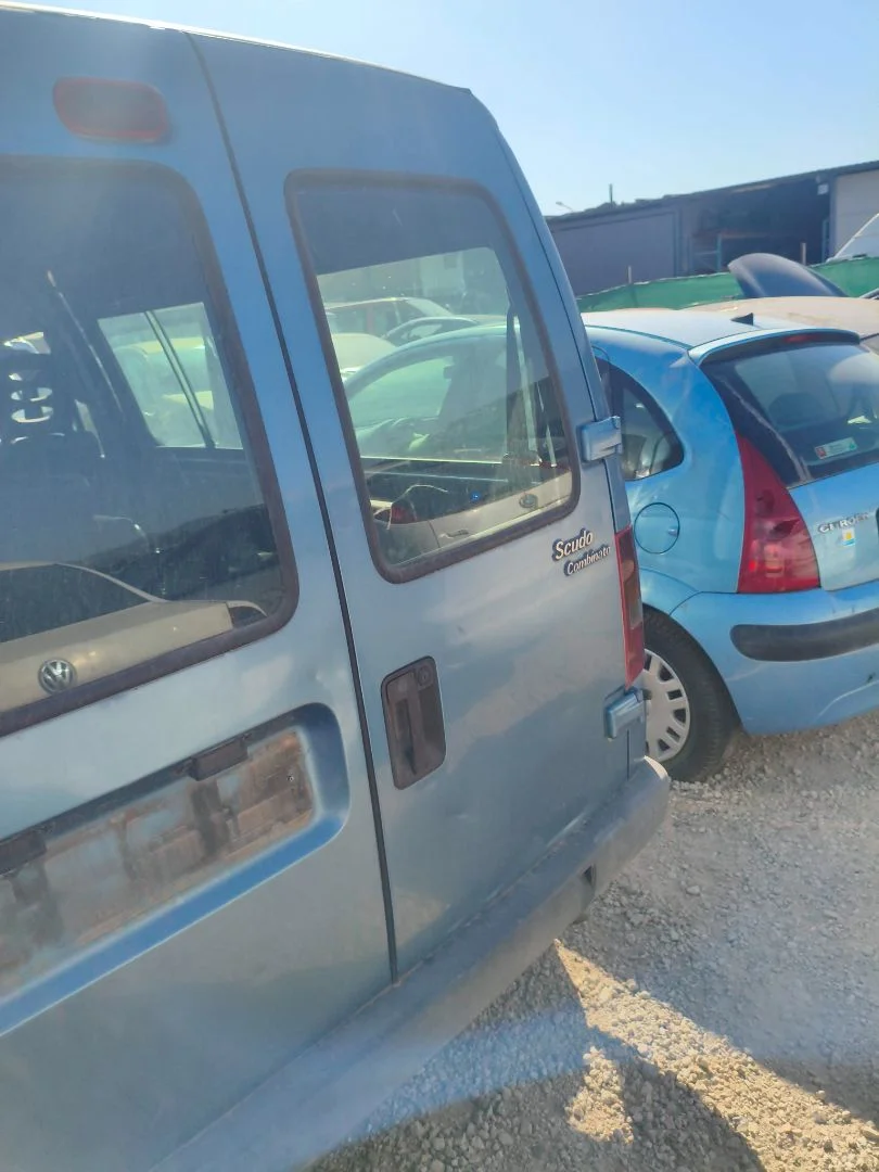 Foto de PORTON TRASERO DERECHO FIAT I SCUDO (222) 2.0 JTD CAT (94 CV / 69 KW)