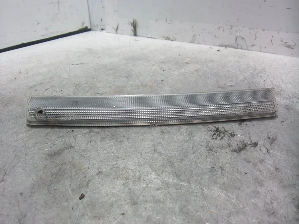Foto de LUZ CENTRAL DE FRENO CITROEN C4 CACTUS 1.2 12V VTi (82 CV / 60 KW) referencia 9804687380