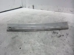 Foto de LUZ CENTRAL DE FRENO CITROEN C4 CACTUS 1.2 12V VTi (82 CV / 60 KW) referencia 9804687380