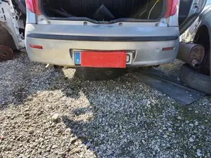 Foto de PARAGOLPES TRASERO FIAT II PUNTO (188) BERLINA 1.3 JTD CAT (69 CV / 51 KW)