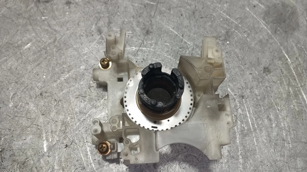 Foto de NO IDENTIFICADO MITSUBISHI GALANT BERLINA (E50) 2.5 V6 CAT (170 CV / 125 KW) referencia 17A785