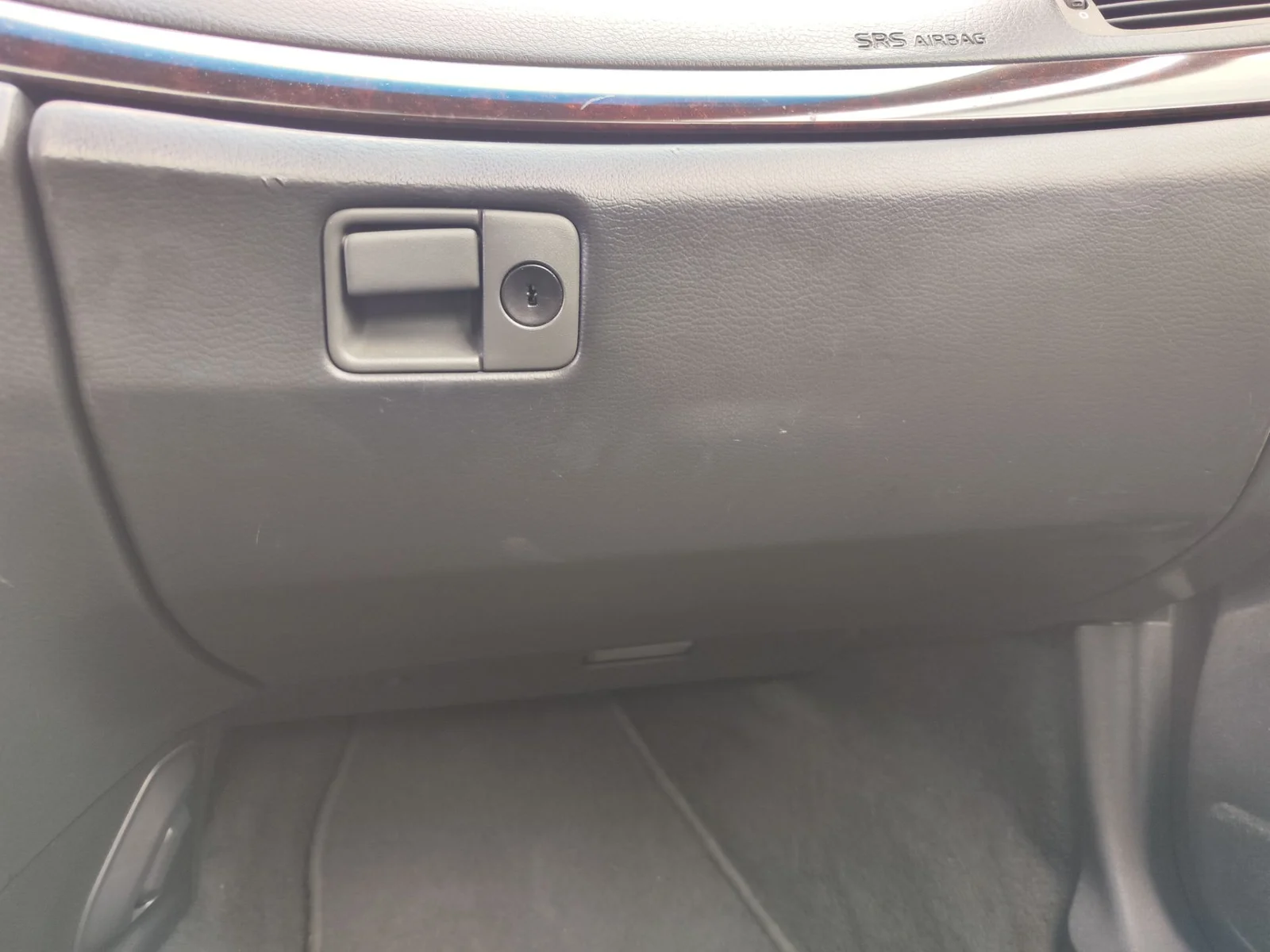 Foto de GUANTERA VOLVO S80 BERLINA 2.4 CAT (140 CV / 103 KW)
